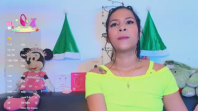 Natty Reyes online show from December 2025 07:53:02 PM