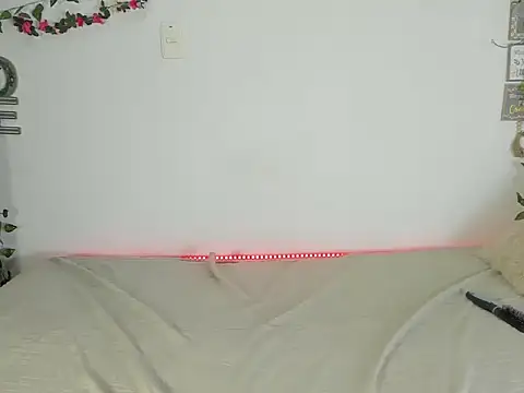 Snapshot of michell_anyeli chatting on November 2025 11:03:01 PM michell anyeli online show from November 2025 11:03:01 PM