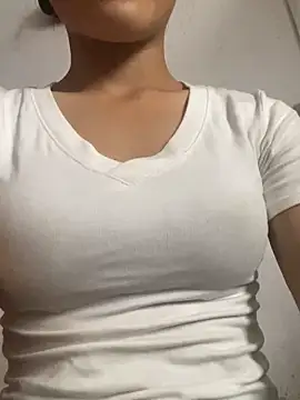 Snapshot of Penny-y chatting on September 2025 08:05:02 AM Penny-y online show from September 2025 08:05:02 AM