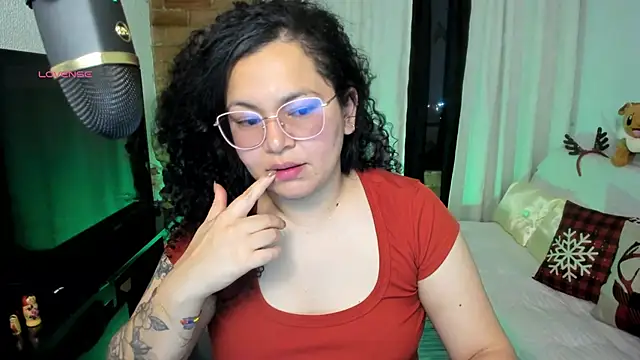 Chubby Licius online show from December 2025 01:21:02 AM