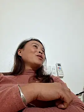 xuxulovezz online show from November 2025 12:27:02 PM