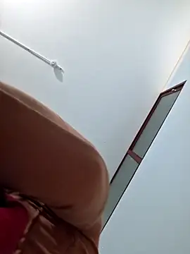 xuxulovezz online show from January 2026 01:16:01 PM