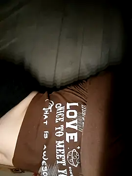 xuxulovezz online show from May 2026 02:03:01 PM