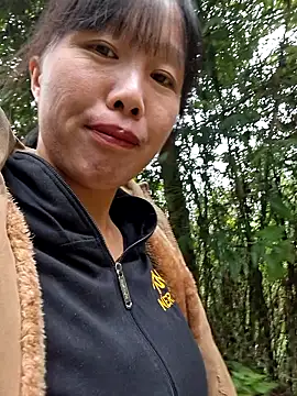 helenzz online show from October 2025 06:54:01 AM