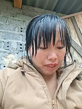 helenzz online show from December 2025 10:20:02 AM