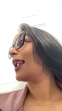 Selene Wings22 online show from February 2026 04:37:02 PM