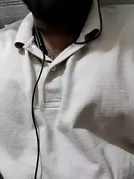 Karthk1010D online show from November 2025 01:49:01 AM