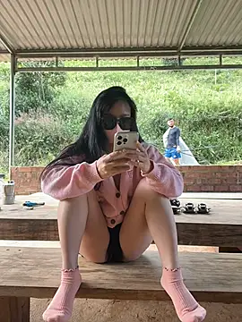 Snapshot of helen-my chatting on November 2025 02:14:01 AM helen-my online show from November 2025 02:14:01 AM