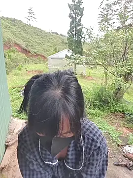 Helen-Tran online show from November 2025 02:06:01 AM