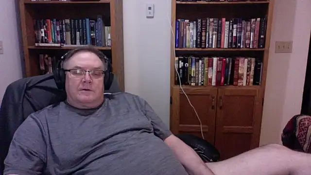 Vinyl22xh online show from June 2026 05:42:01 AM