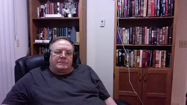 Vinyl22xh online show from July 2026 03:42:02 AM