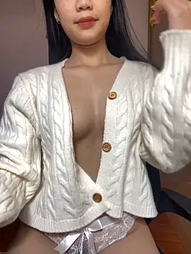 Linh247380 online show from November 2025 01:39:02 AM