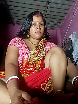 Snapshot of reya743 chatting on November 2025 11:18:01 PM reya743 online show from November 2025 11:18:01 PM