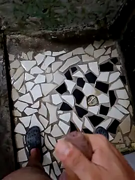 SALCEDO 041198 online show from November 2025 01:33:02 AM