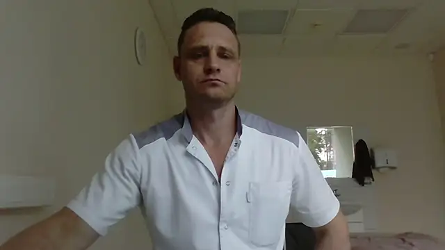 Snapshot of Freeze_Fire chatting on October 2025 10:32:02 AM Freeze Fire online show from October 2025 10:32:02 AM