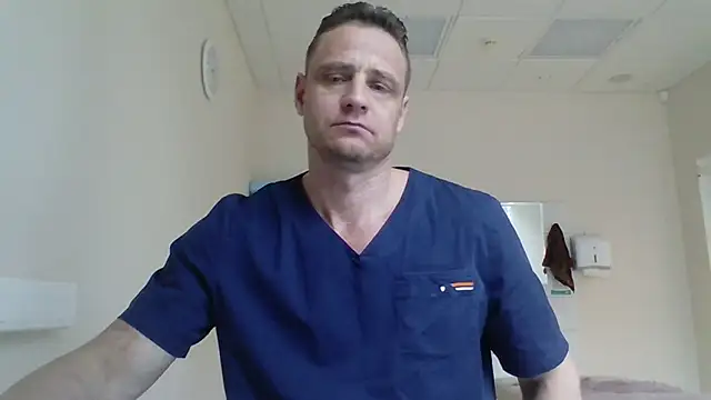 Snapshot of Freeze_Fire chatting on October 2025 11:23:02 AM Freeze Fire online show from October 2025 11:23:02 AM