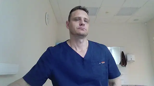 Snapshot of Freeze_Fire chatting on October 2025 05:42:02 AM Freeze Fire online show from October 2025 05:42:02 AM