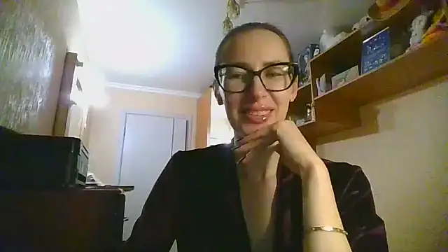 Norivann online show from November 2025 07:49:02 PM