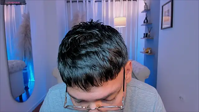 marcuswildx online show from November 2025 02:05:01 PM