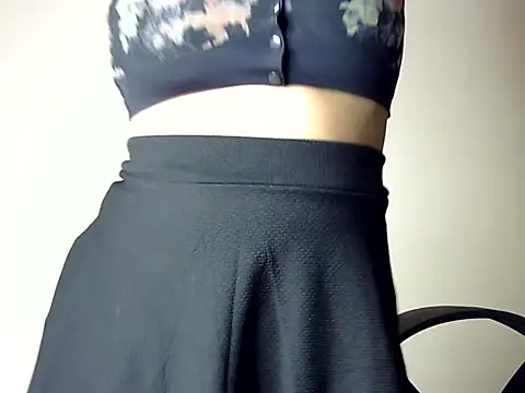 Aaliya02 online show from November 2025 08:27:02 PM