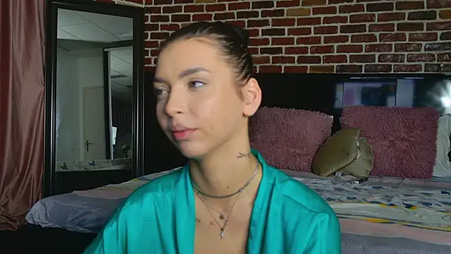 MeganSin  online show from October 2025 04:45:01 AM