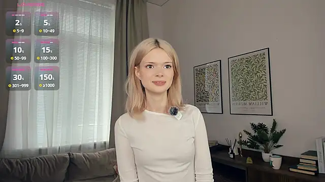 Snapshot of LaureMestler chatting on October 2025 08:56:01 AM LaureMestler online show from October 2025 08:56:01 AM