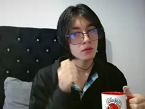 Snapshot of Matti_Mendez_ chatting on July 2026 04:12:02 PM Matti Mendez online show from July 2026 04:12:02 PM