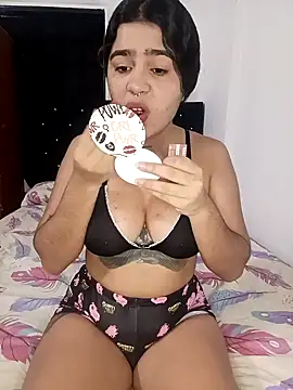 Sashalana online show from December 2025 10:53:01 AM