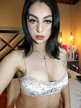 LlianneDiamond1 online show from November 2025 12:58:01 AM