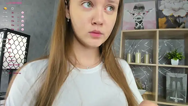 Snapshot of ElenoreReth chatting on November 2025 02:11:01 AM ElenoreReth online show from November 2025 02:11:01 AM