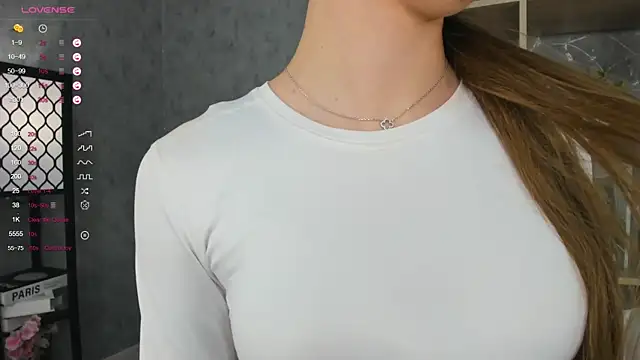 Snapshot of ElenoreReth chatting on November 2025 01:27:02 AM ElenoreReth online show from November 2025 01:27:02 AM