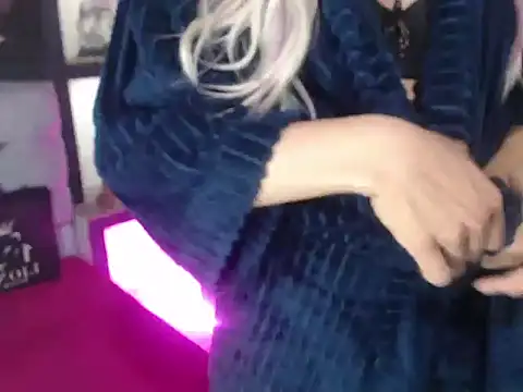 Snapshot of Sophia_hott01 chatting on October 2025 12:21:02 AM Sophia hott01 online show from October 2025 12:21:02 AM