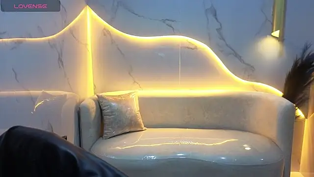 Snapshot of Skyler_Gracee_Tx chatting on October 2025 01:12:01 PM Skyler Gracee Tx online show from October 2025 01:12:01 PM