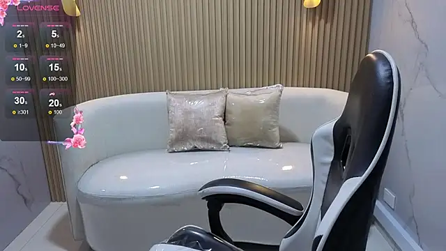 Snapshot of Skyler_Gracee_Tx chatting on November 2025 02:45:01 AM Skyler Gracee Tx online show from November 2025 02:45:01 AM