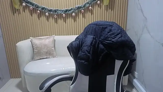 Snapshot of Skyler_Gracee_Tx chatting on December 2025 03:01:02 AM Skyler Gracee Tx online show from December 2025 03:01:02 AM