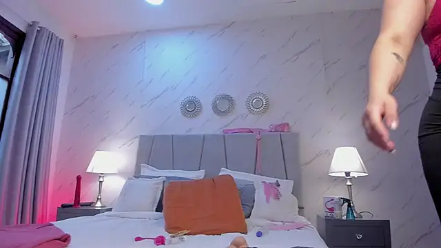 Snapshot of Michell_Monet chatting on November 2025 12:08:02 AM Michell Monet online show from November 2025 12:08:02 AM