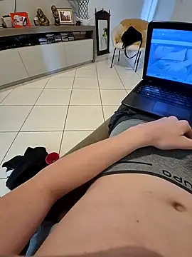 Salsicha244 online show from October 2025 04:47:01 PM