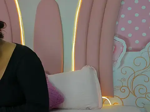 SofiaaBigBoobs online show from November 2025 12:04:01 PM