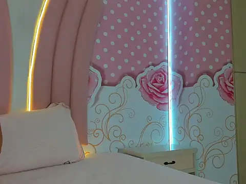 SofiaaBigBoobs online show from November 2025 12:20:01 PM