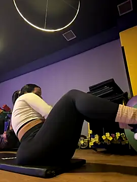 Anavalle online show from October 2025 09:03:01 PM