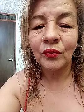 Snapshot of Abby-Blonde chatting on November 2025 01:10:02 PM Abby-Blonde online show from November 2025 01:10:02 PM