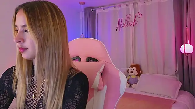 Snapshot of Nallah_ chatting on November 2025 04:00:02 AM Nallah online show from November 2025 04:00:02 AM