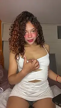 Snapshot of PrettyLia chatting on October 2025 08:48:02 PM PrettyLia online show from October 2025 08:48:02 PM