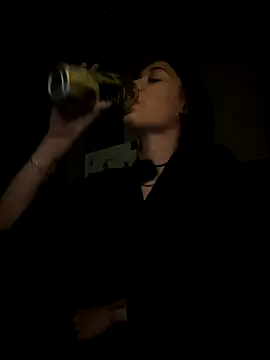 Snapshot of sweetdreams_99 chatting on November 2025 06:29:01 PM sweetdreams 99 online show from November 2025 06:29:01 PM