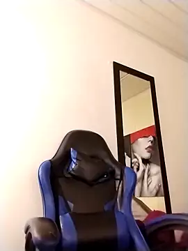 Snapshot of lala_clark chatting on November 2025 11:58:01 AM lala clark online show from November 2025 11:58:01 AM