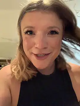 Snapshot of Seturselfonfire chatting on October 2025 03:06:02 AM Seturselfonfire online show from October 2025 03:06:02 AM