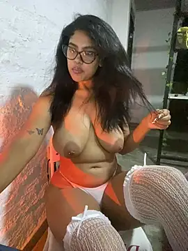 miiabrown18 online show from July 2026 10:43:01 AM