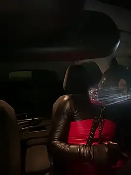 Snapshot of imslutforanyone chatting on November 2025 03:52:02 AM imslutforanyone online show from November 2025 03:52:02 AM