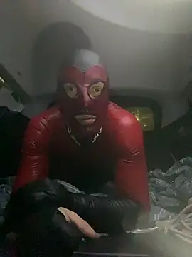 Snapshot of imslutforanyone chatting on November 2025 11:18:02 PM imslutforanyone online show from November 2025 11:18:02 PM