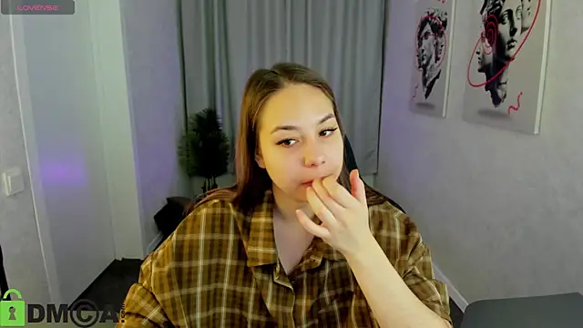 Al1ice Moures online show from November 2025 01:08:01 AM